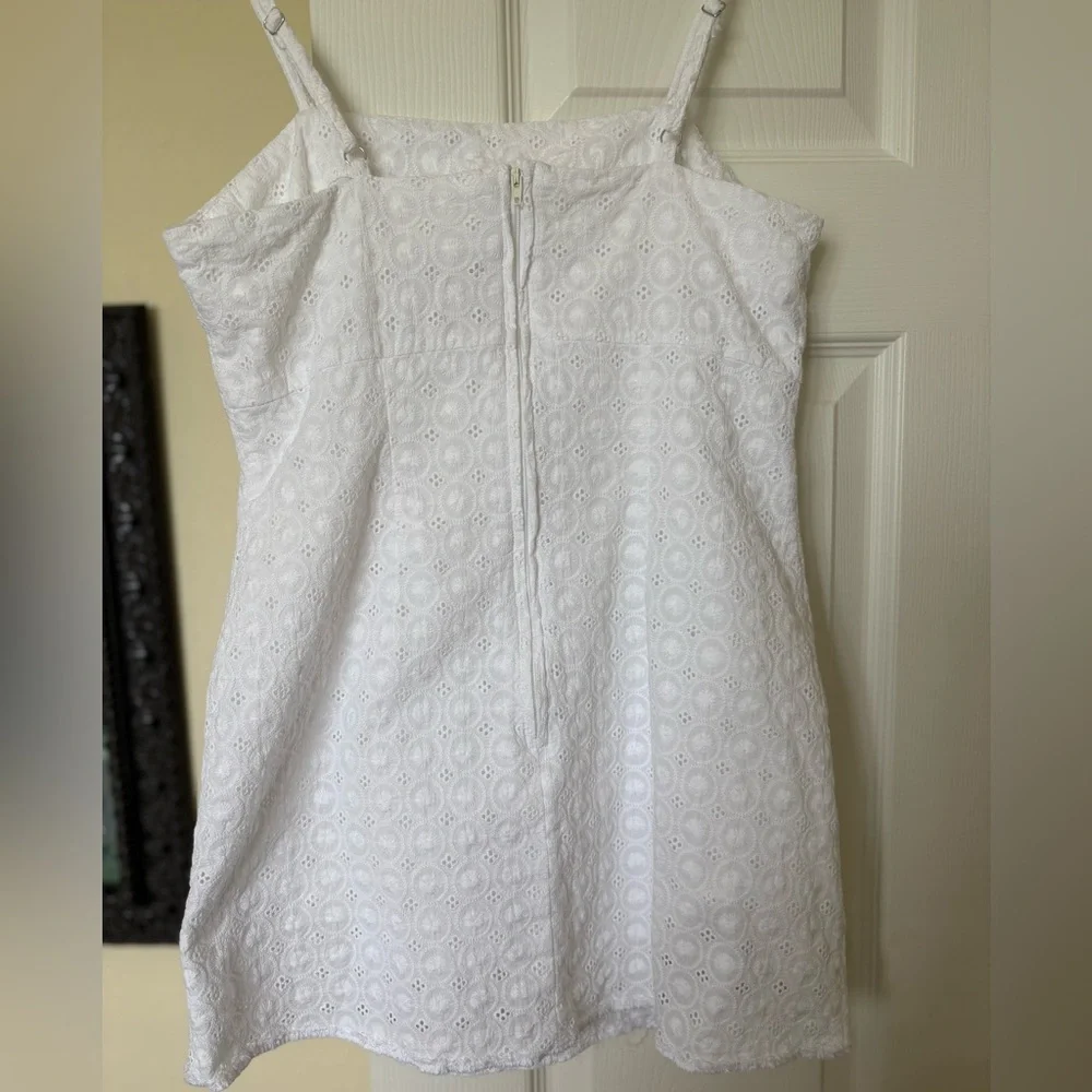 White Eyelet Lace Summer Dress Girls Size M Adjustable Straps Lined